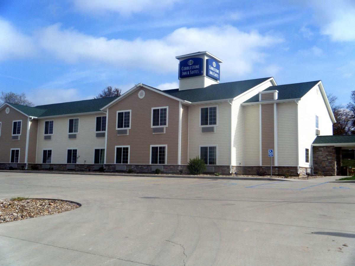 Cobblestone Inn & Suites - Bloomfield Exterior photo